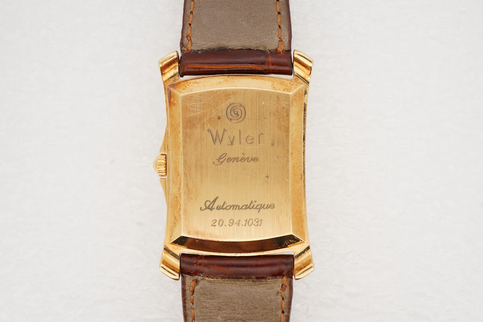 A gentleman's 18ct gold Wyler Incaflex Automatique dress wrist watch